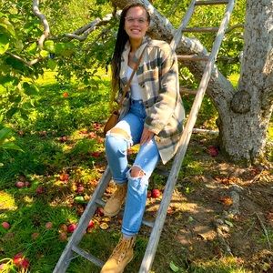 Meet your Posher, Kayla